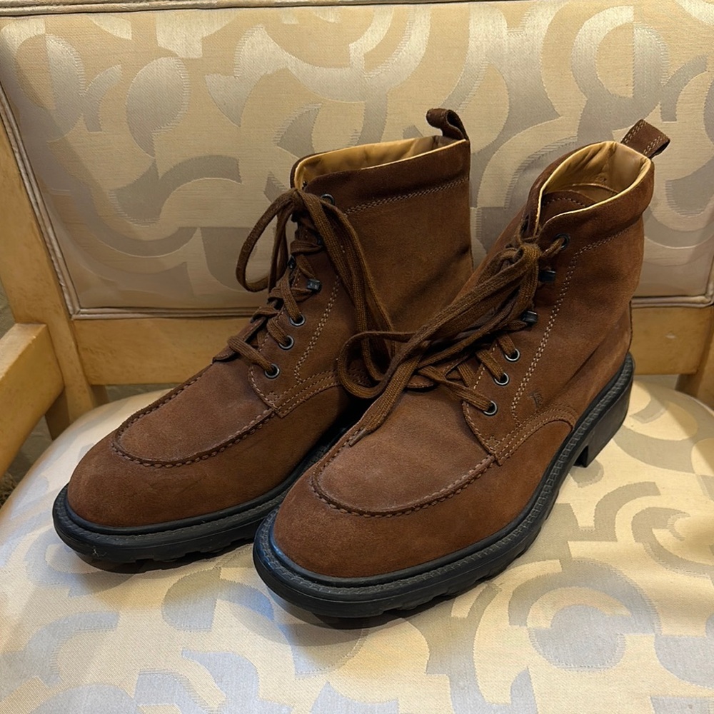 Tod’s Brown Suede Leather Lace-up Men's Ankle Boots-never worn